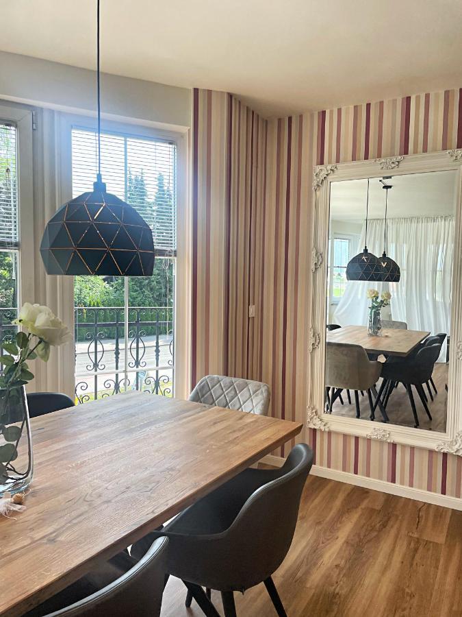 Vila Urbana Luxury Apartments Лесце Екстериор снимка