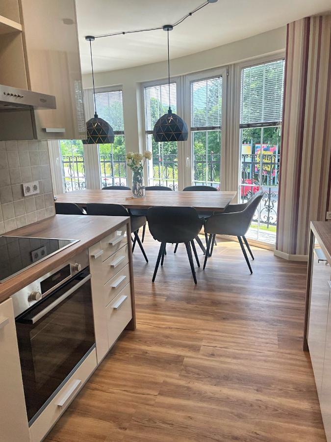 Vila Urbana Luxury Apartments Лесце Екстериор снимка