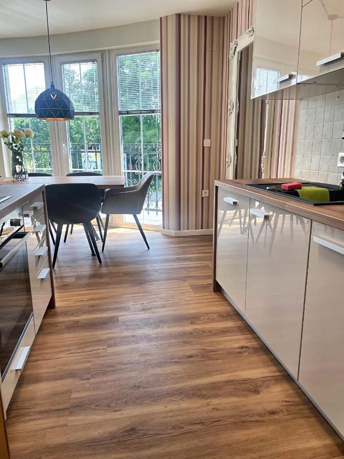 Vila Urbana Luxury Apartments Лесце Екстериор снимка