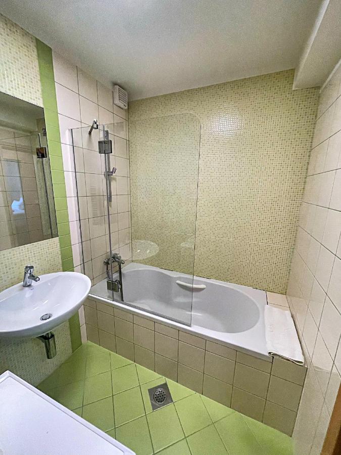 Vila Urbana Luxury Apartments Лесце Екстериор снимка
