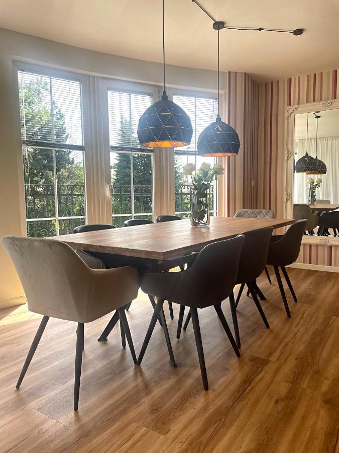Vila Urbana Luxury Apartments Лесце Екстериор снимка