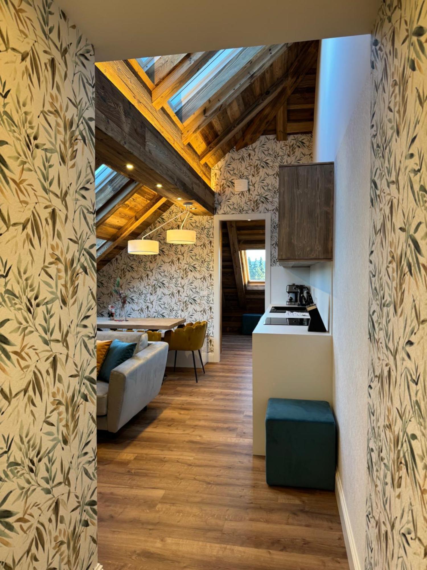 Vila Urbana Luxury Apartments Лесце Екстериор снимка