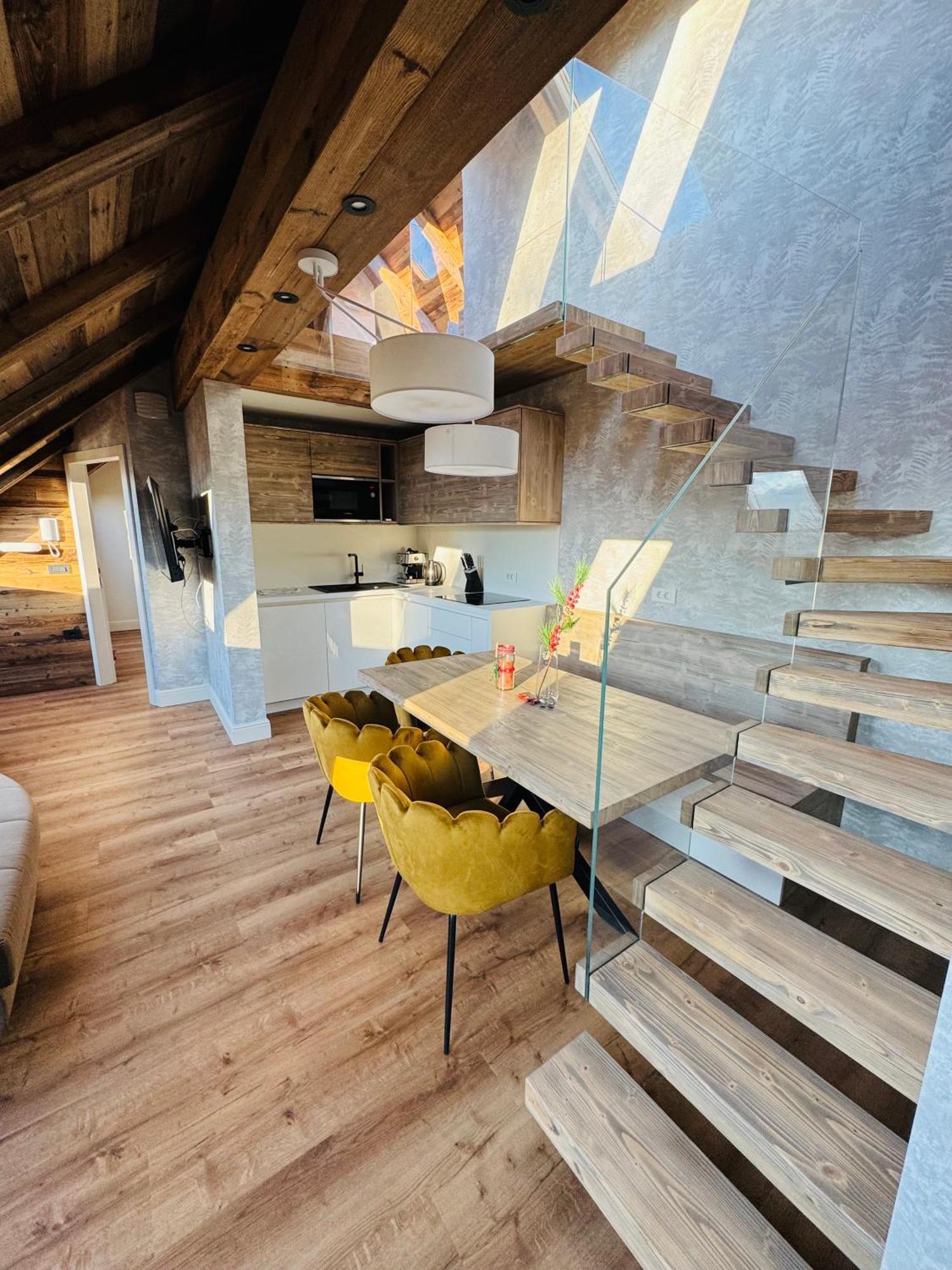 Vila Urbana Luxury Apartments Лесце Екстериор снимка