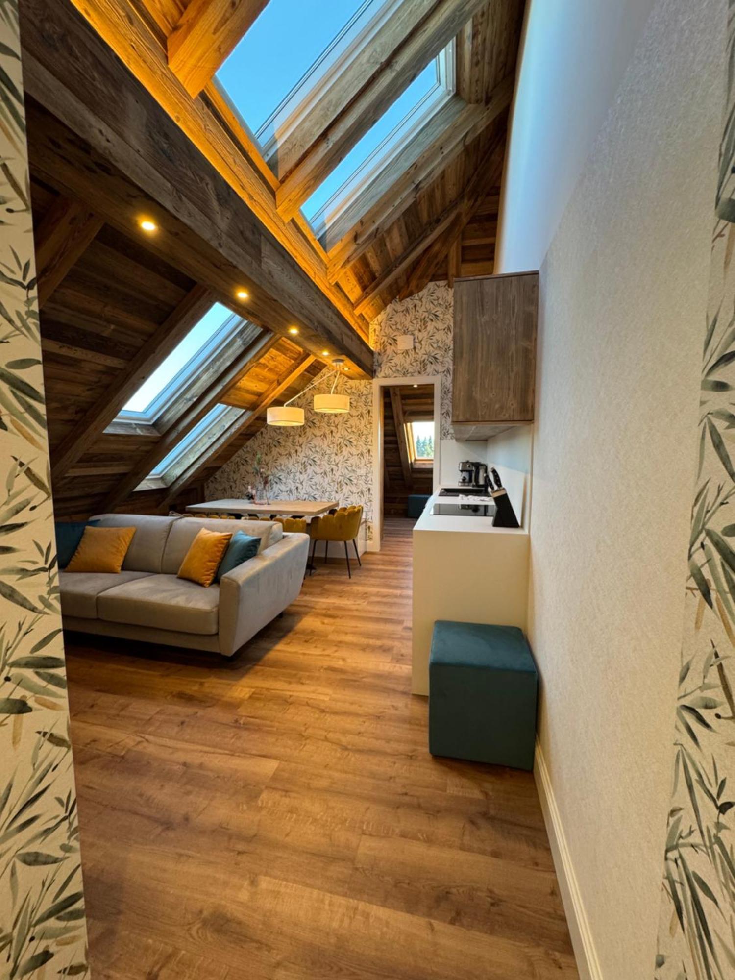 Vila Urbana Luxury Apartments Лесце Екстериор снимка