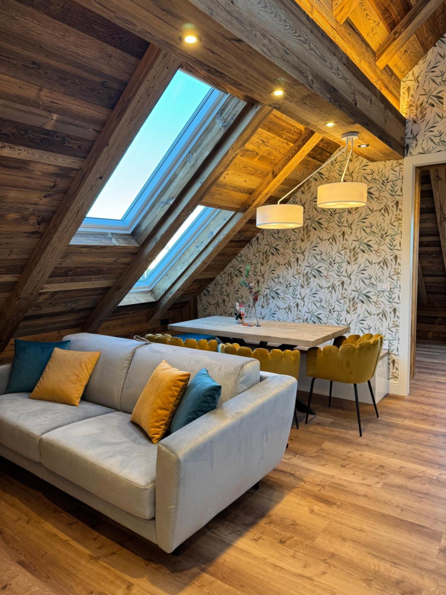 Vila Urbana Luxury Apartments Лесце Екстериор снимка