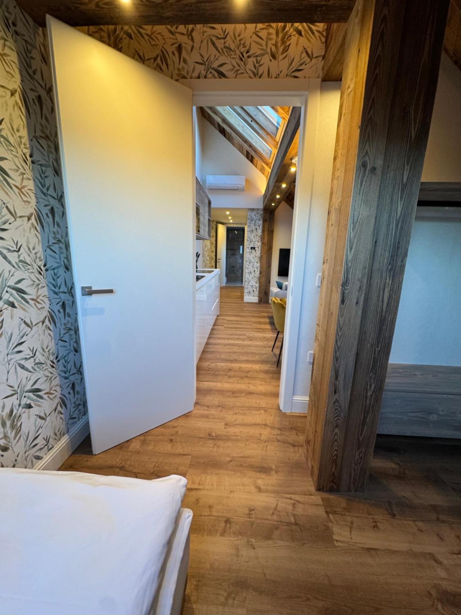 Vila Urbana Luxury Apartments Лесце Екстериор снимка
