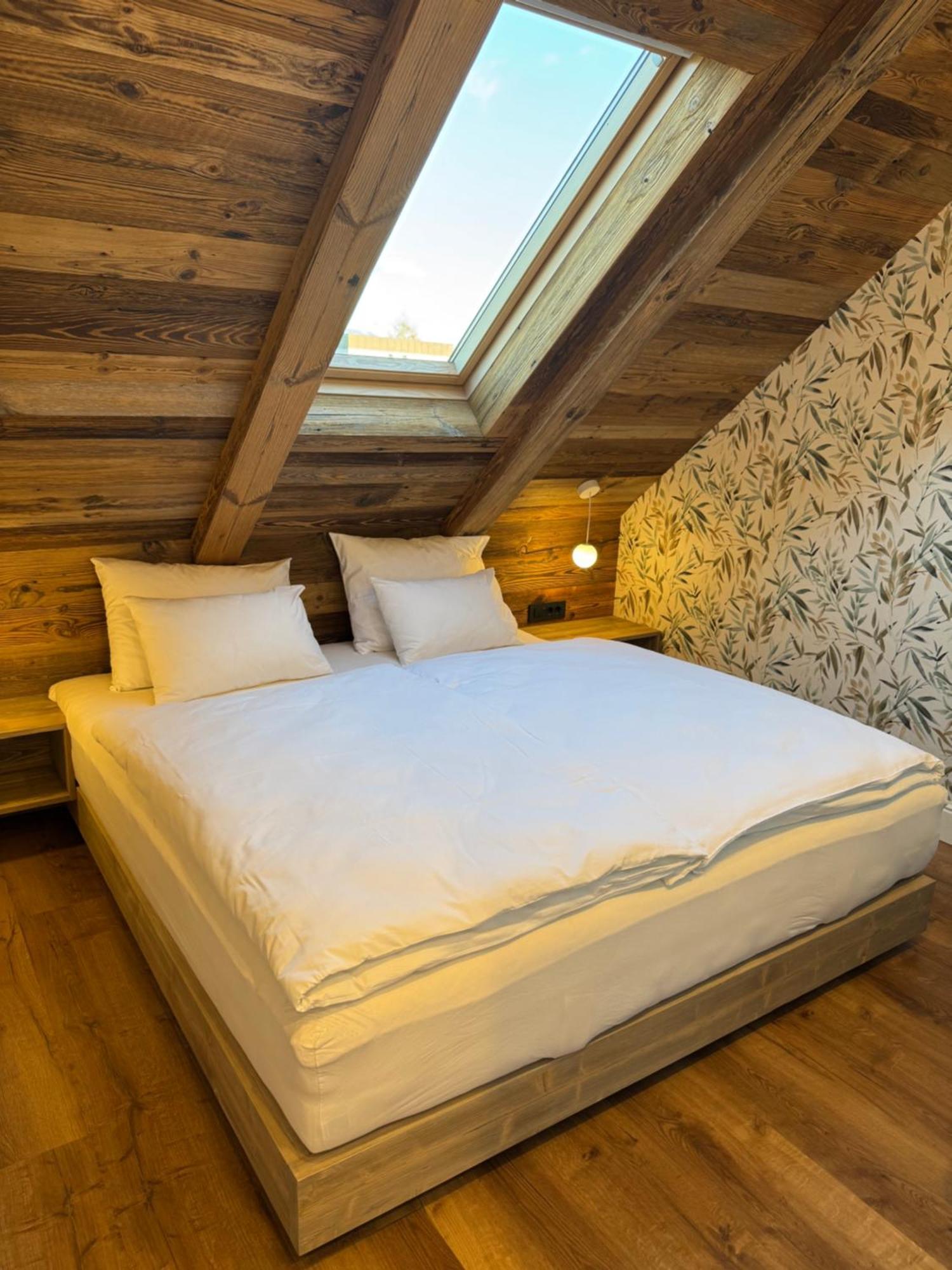 Vila Urbana Luxury Apartments Лесце Екстериор снимка
